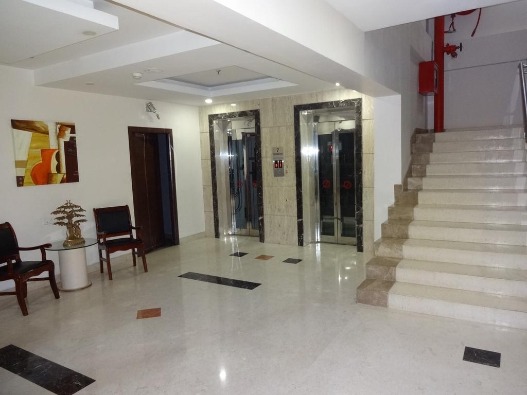 La Hospin Hotel Rājahmundry Szoba fotó